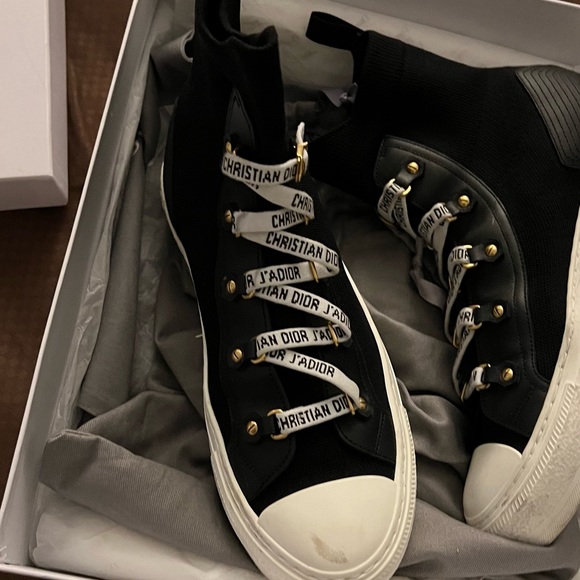 Dior chuck style sneaker still In good condition comes with box and dust bag - Picture 8 of 10